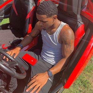 Meet your Posher, Kamrin